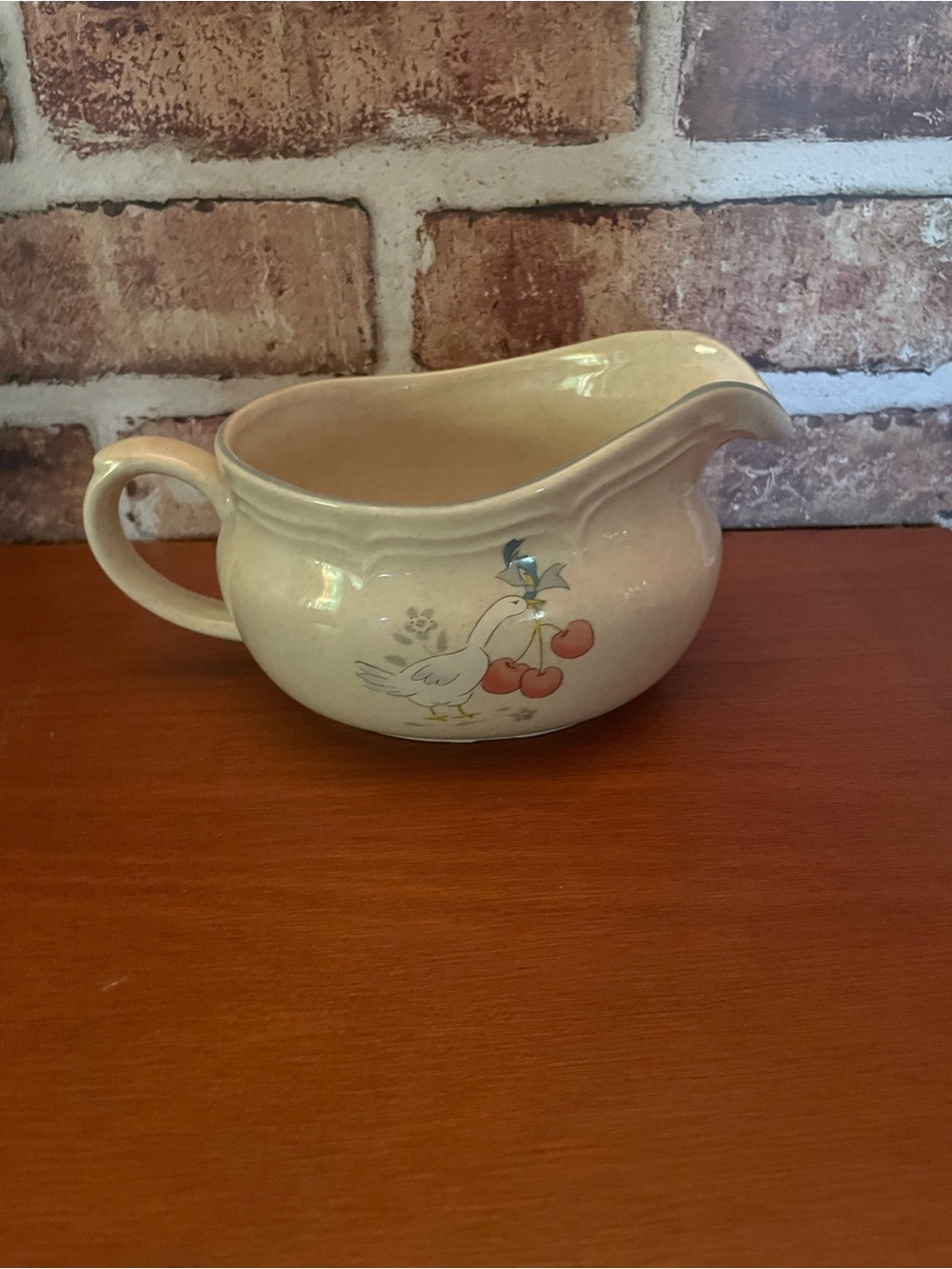 Marmalade gravy boat